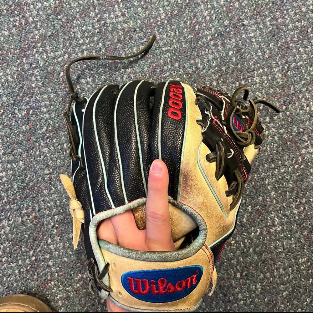 Wilson a2000